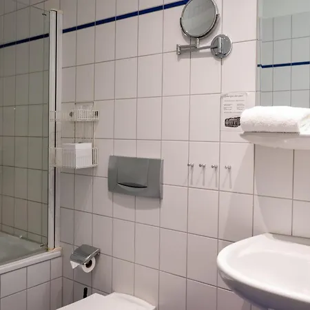Glockenhof Hotel 4*