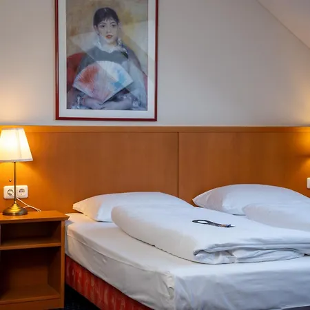 Glockenhof 4*