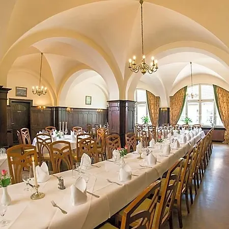 Hotel Glockenhof 4*