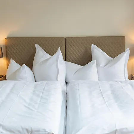 Glockenhof Hotel 4*