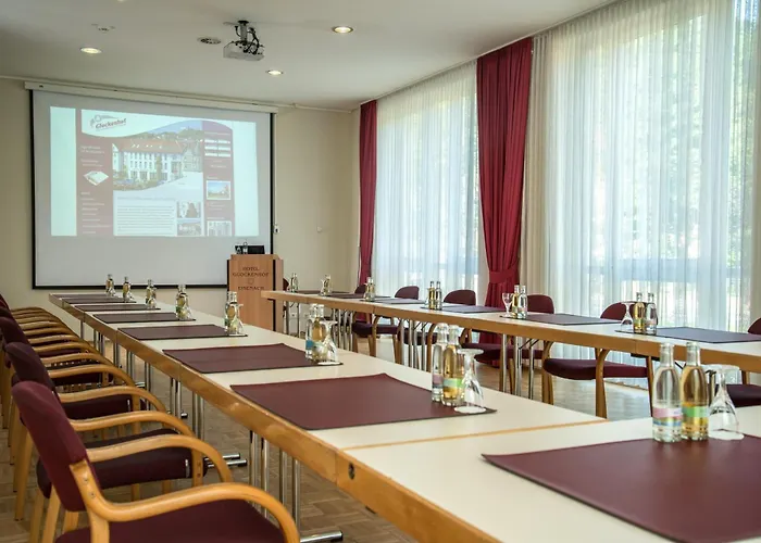 Отель Glockenhof 4*